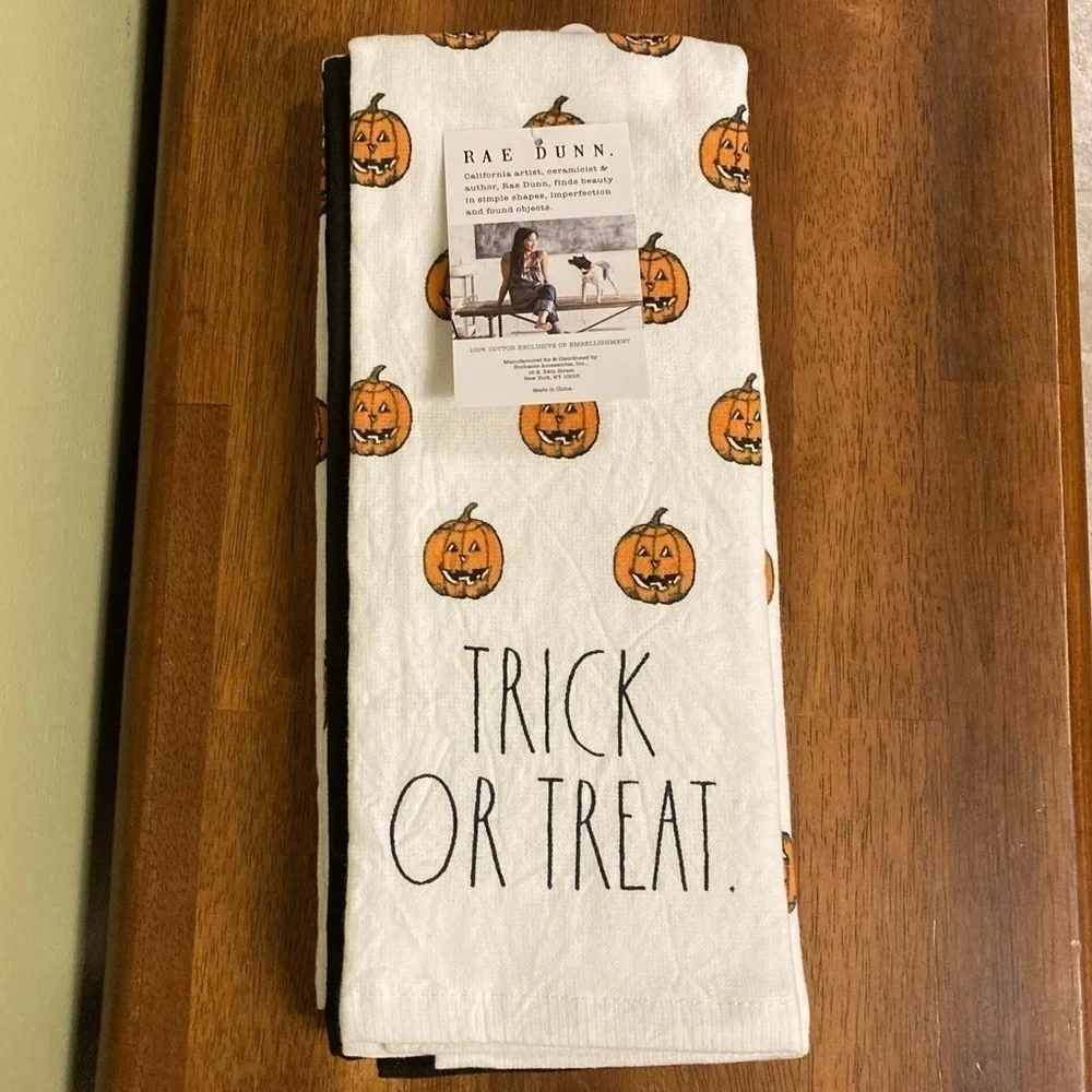 NWT RAE DUNN TRICK OR TREAT JACK-O-LANTERN SET OF 3 KITCHEN TOWELS